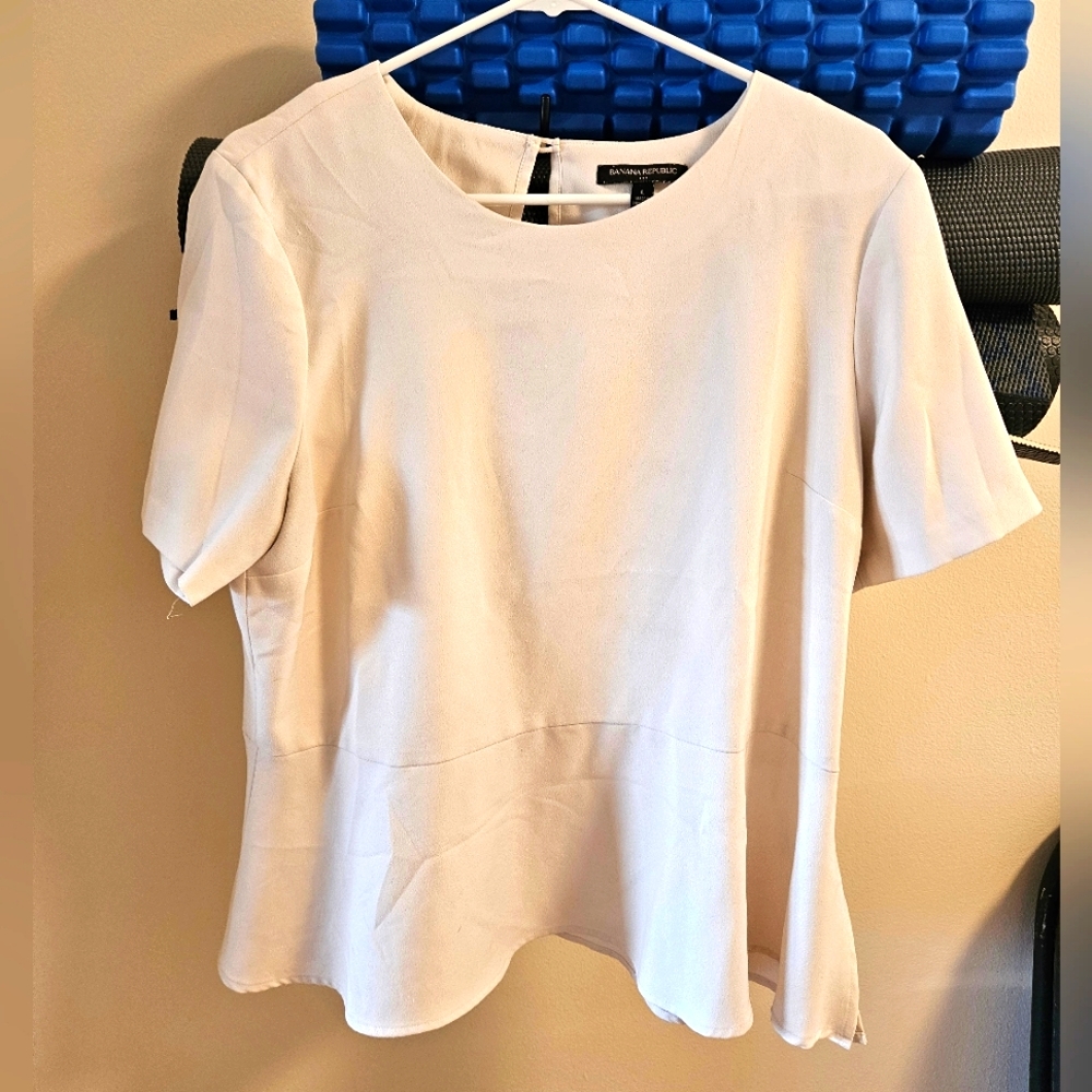 Banana Republic off-white business casual shirt